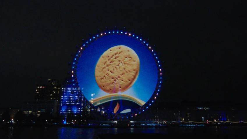 McVitie’s Lights Up London to Celebrate 100 Years of Chocolate Digestives