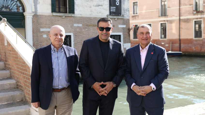 Ahmet Güneştekin’in “Sessizlik” Sergisi 6 Mayıs – 1 Kasım Arasında Yıldız Holding Sponsorluğunda Venedik’te Palazzo Gradenigo’da