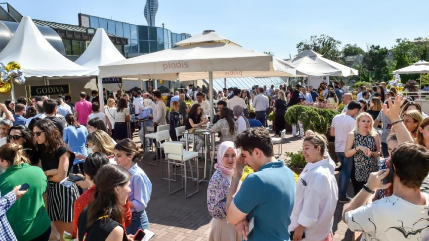 GODIVA ile Mutlu Bir Akşamüstü